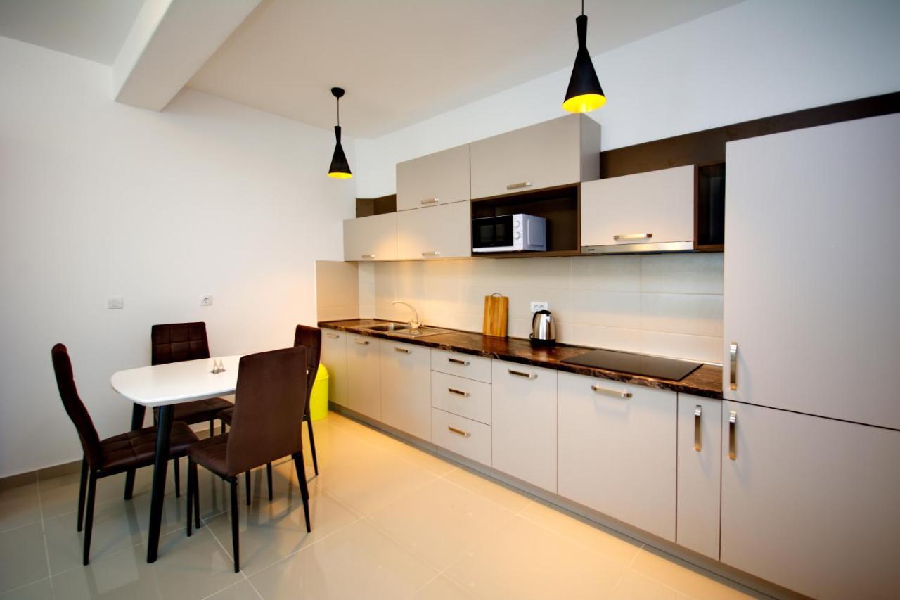 Apartment Dobrota Tomici  Buitenkant foto